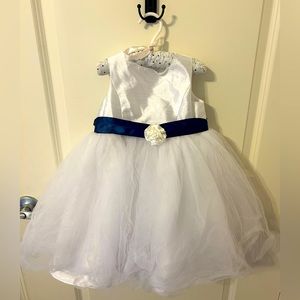 David’s Bridal Flower Girl Dress with Blue Sash and Clip on Flower Size 3T